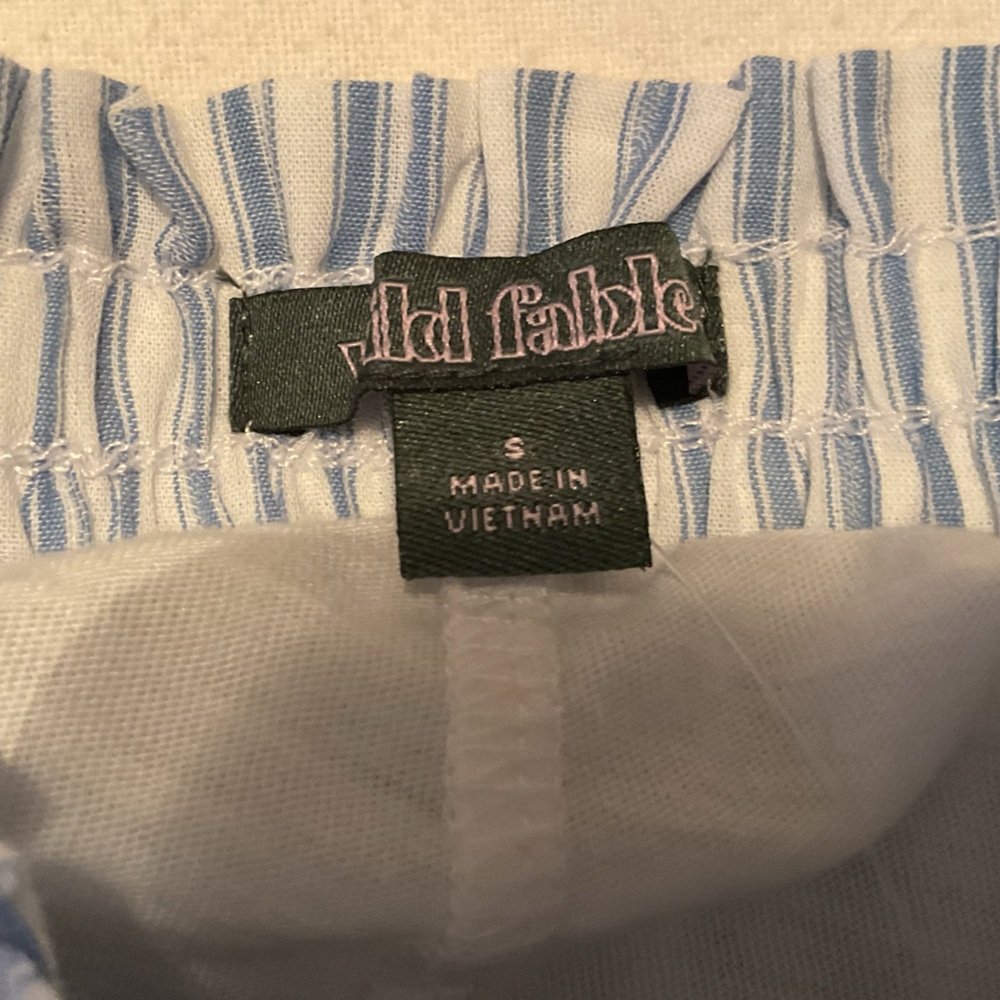 Tiered skirt, lace trimmed, blue & white stripes NWT Small - built-in shorts - Picture 7 of 12